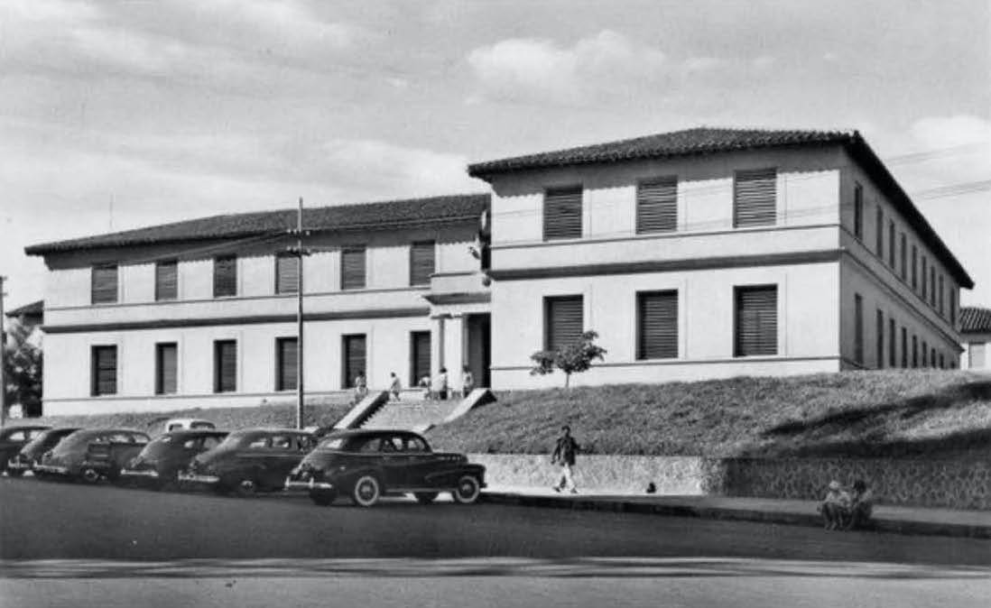 Edificio del Ministerio de Salud Pública, Asunción, 1940. Cortesía