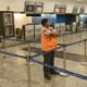 Huelga en trabajadores aeroportuarios afecta a miles de pasajeros. Foto: Clarín.