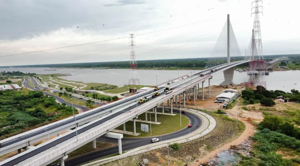 Avanzan obras del Puente Héroes del Chaco. Foto: Gentileza.