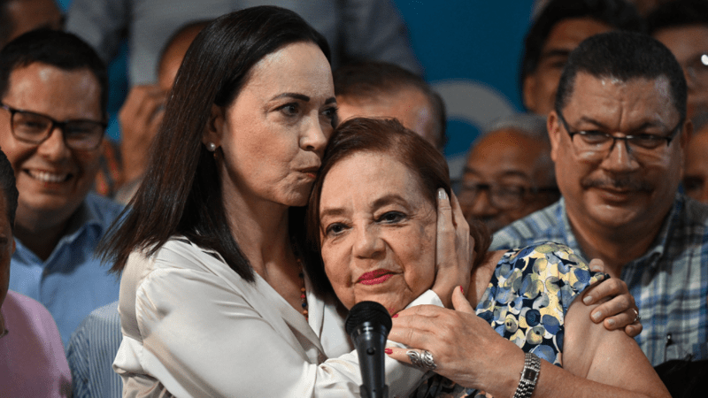 María Corina Machado y Corina Yoris. Foto: CNN.