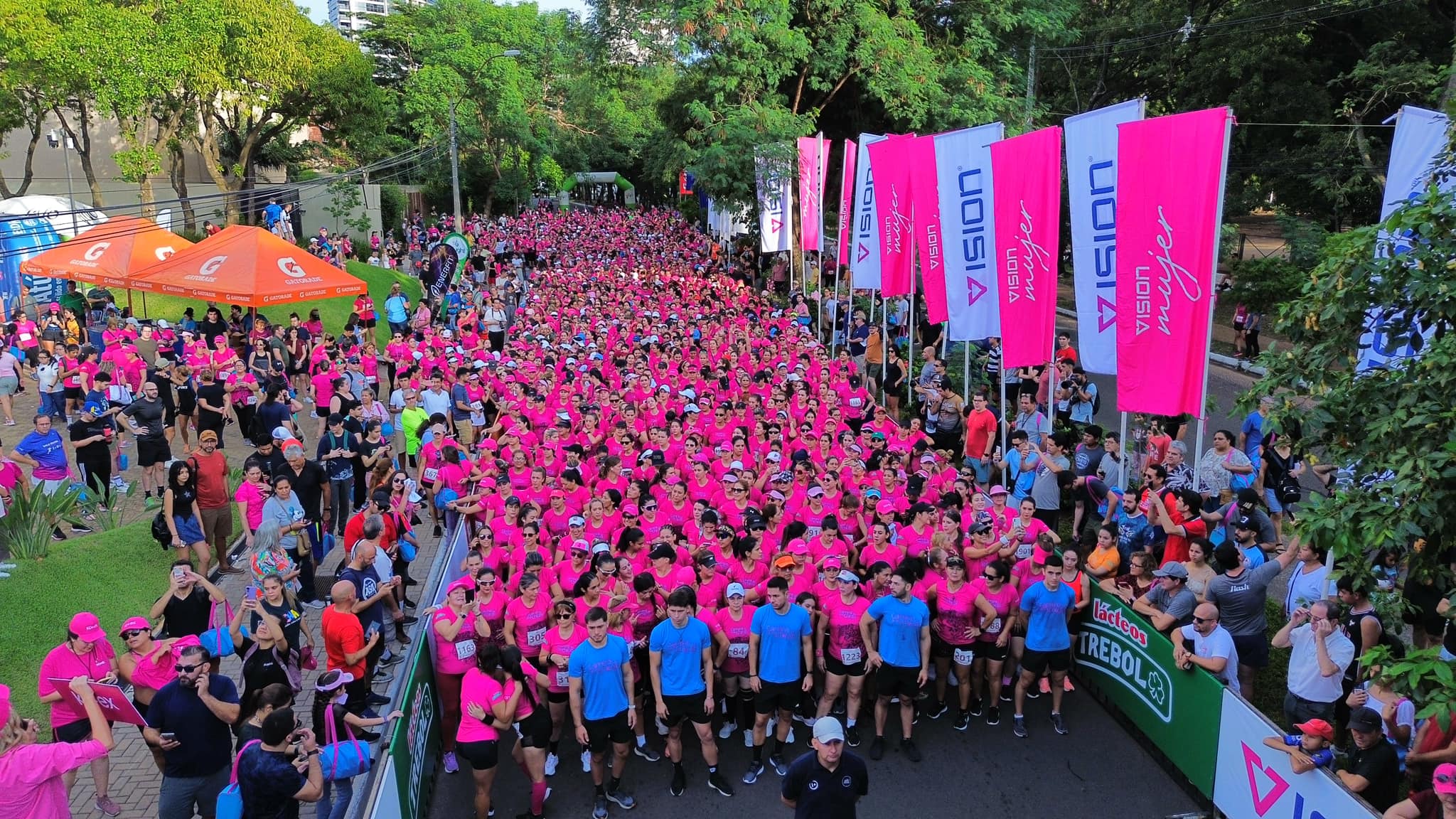 Carrera de las Chicas 5k se desarrolló en Asunción. Foto: Gentileza.