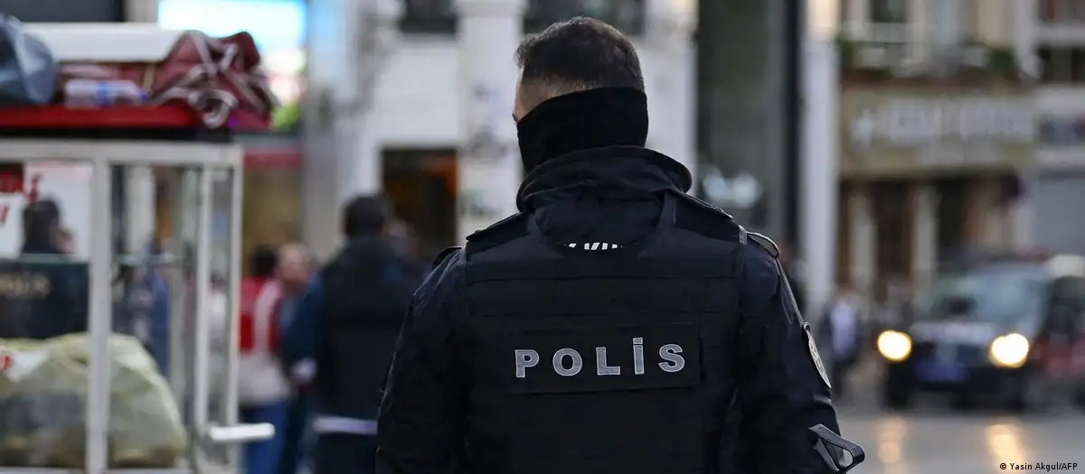 Policía en Estambul. Foto: DW.