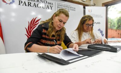 Firma de convenio entre el Ministerio de Salud y Senabico. Foto: MSP BS.