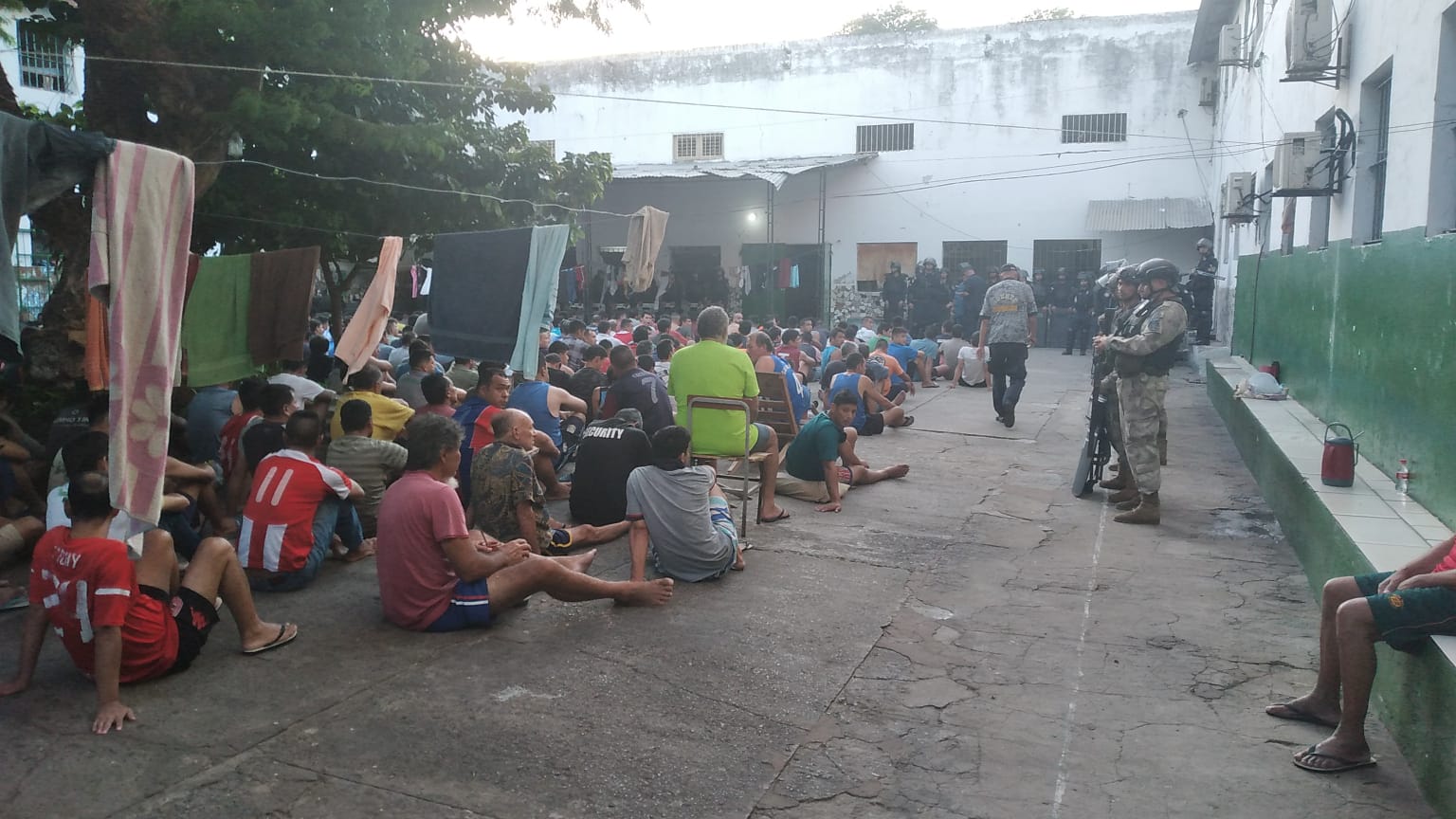 Requisa en el pabellón Remar de Tacumbú. Foto: Minsterio de Justicia.