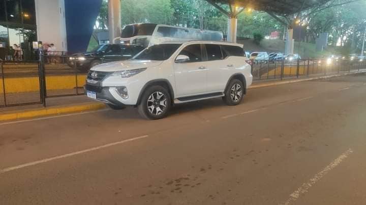 La camioneta quedó bajo resguardo de Aduanas. Foto: Gentileza.