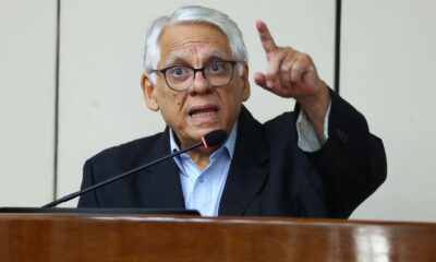 Ignacio Iramain desde el atril del Senado dio su discurso. Foto: Gentileza.