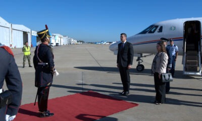 Santiago Peña llegando a Argentina. Foto: Gentileza.