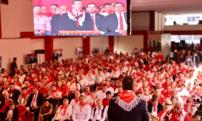 Santiago Peña haciendo uso de palabra durante la convención colorada 2024. Foto: Gentileza.