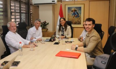 El Grupo Pipe, con experiencia en la fabricación de tubos plásticos, anunció su entrada al mercado paraguayo luego de un encuentro con la viceministra de Industria. Foto: MIC.