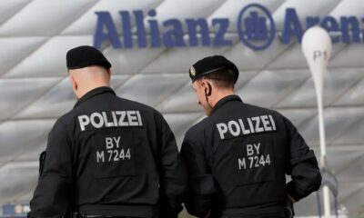 Policías en el entorno del estadio Allianz Arena, en Múnich. Foto: DW.