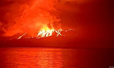 Erupción del volcán La Cumbre, en la isla Fernandina. Foto: DW.