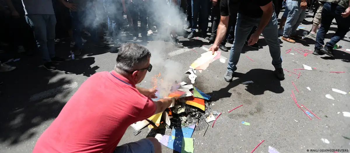 Prohiben propaganda de LGTB en Georgia. Foto: DW.