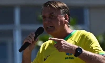 Jair Bolsonaro, durante su intervención frente a la playa de Copacabana. Foto: DW