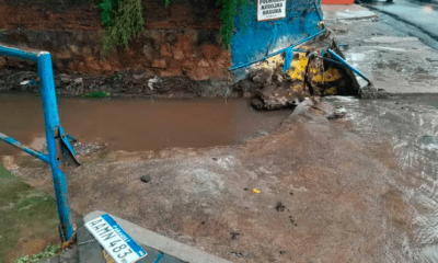 Lugar por donde fue arrastrado por el rauda el vehículo en Luque. Foto: Gentileza.