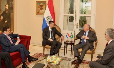 Santiago Peña con el canciller de Brasil, Mauro Vieira. Foto: Gentileza.