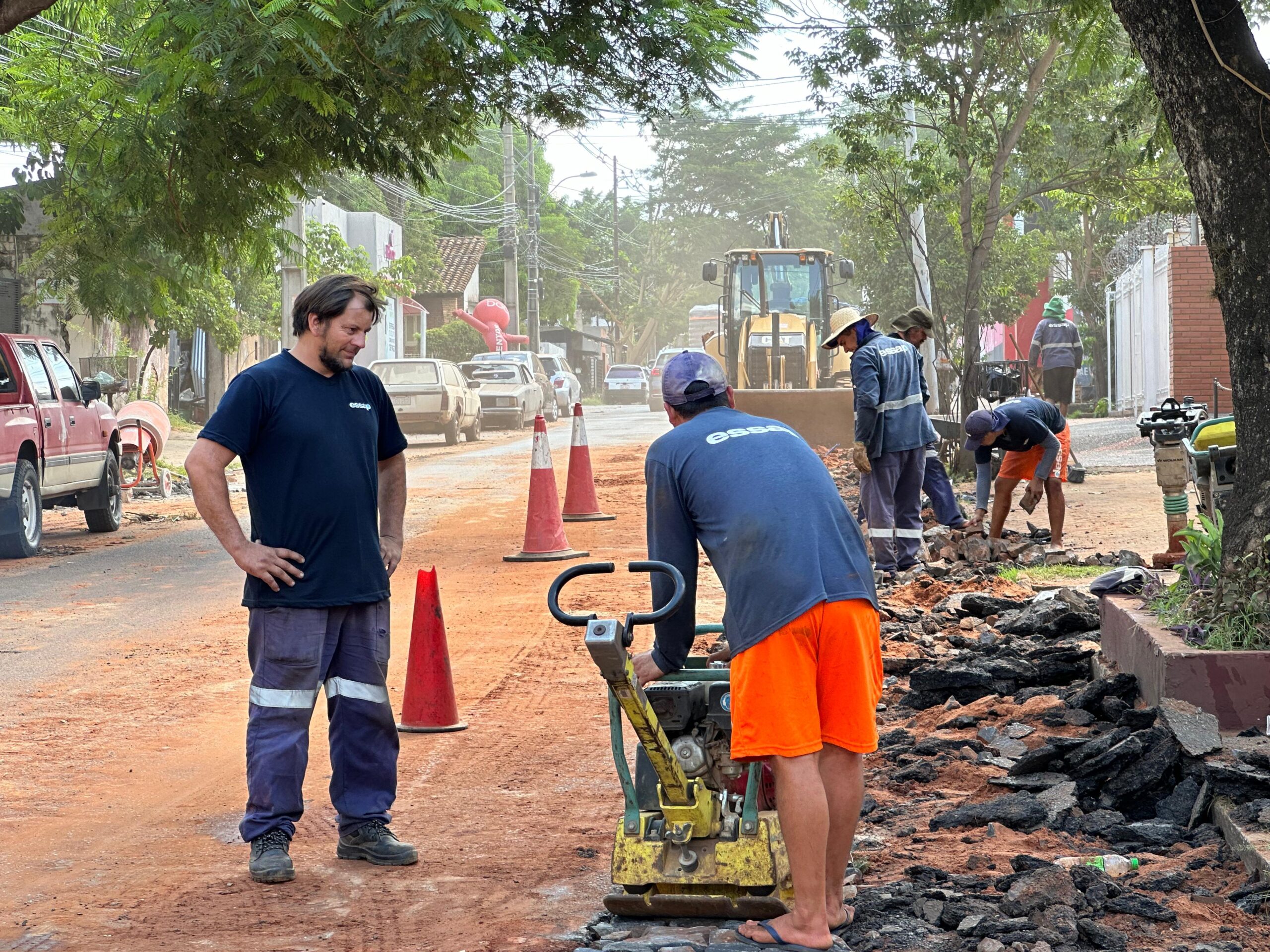 Reparación de cañerías obsoletas. Foto: ESSAP.