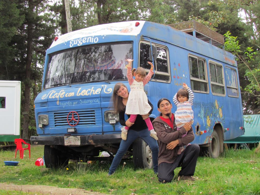 Grupo de arte clown, La Familia Café con Leche. Cortesía