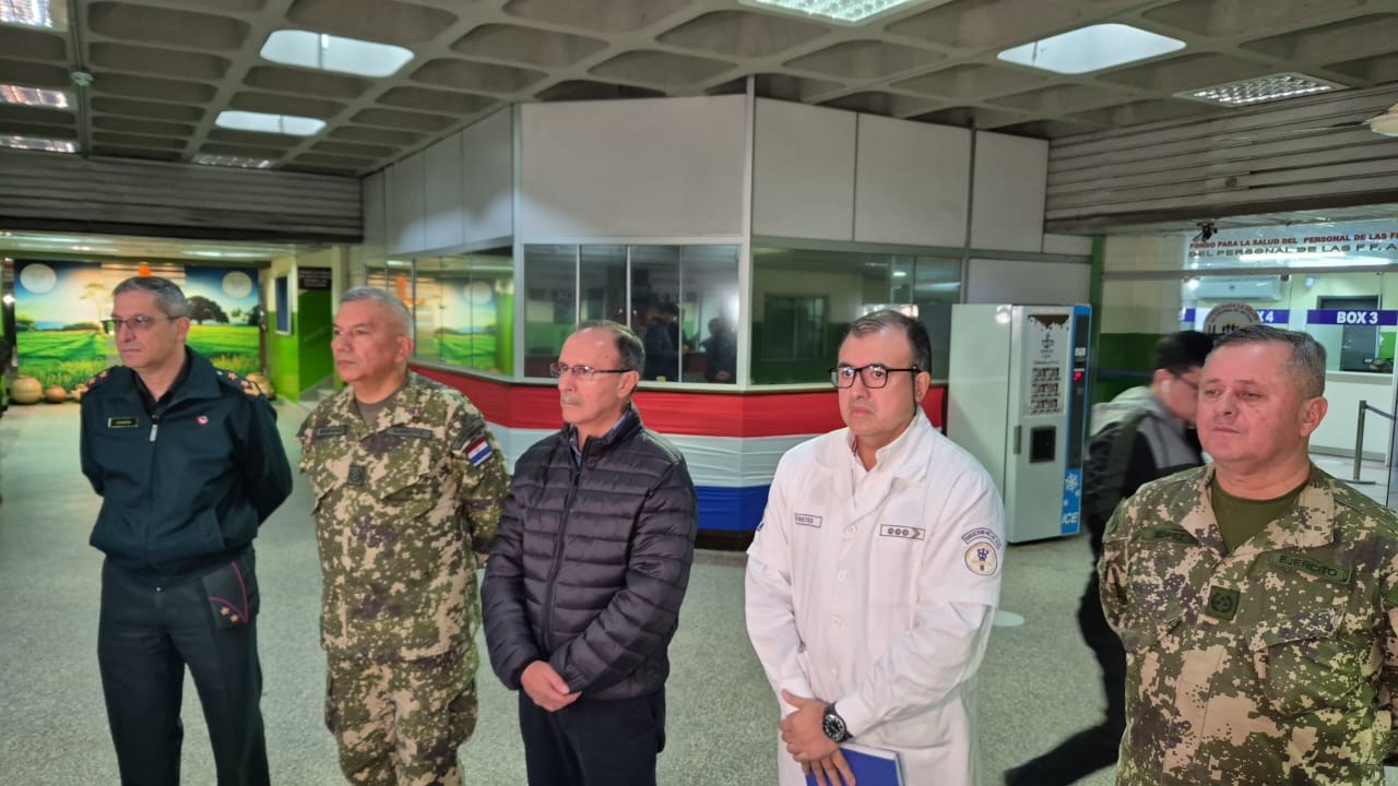 Conferencia de presa en el Hospital Militar. Foto: Gentileza.