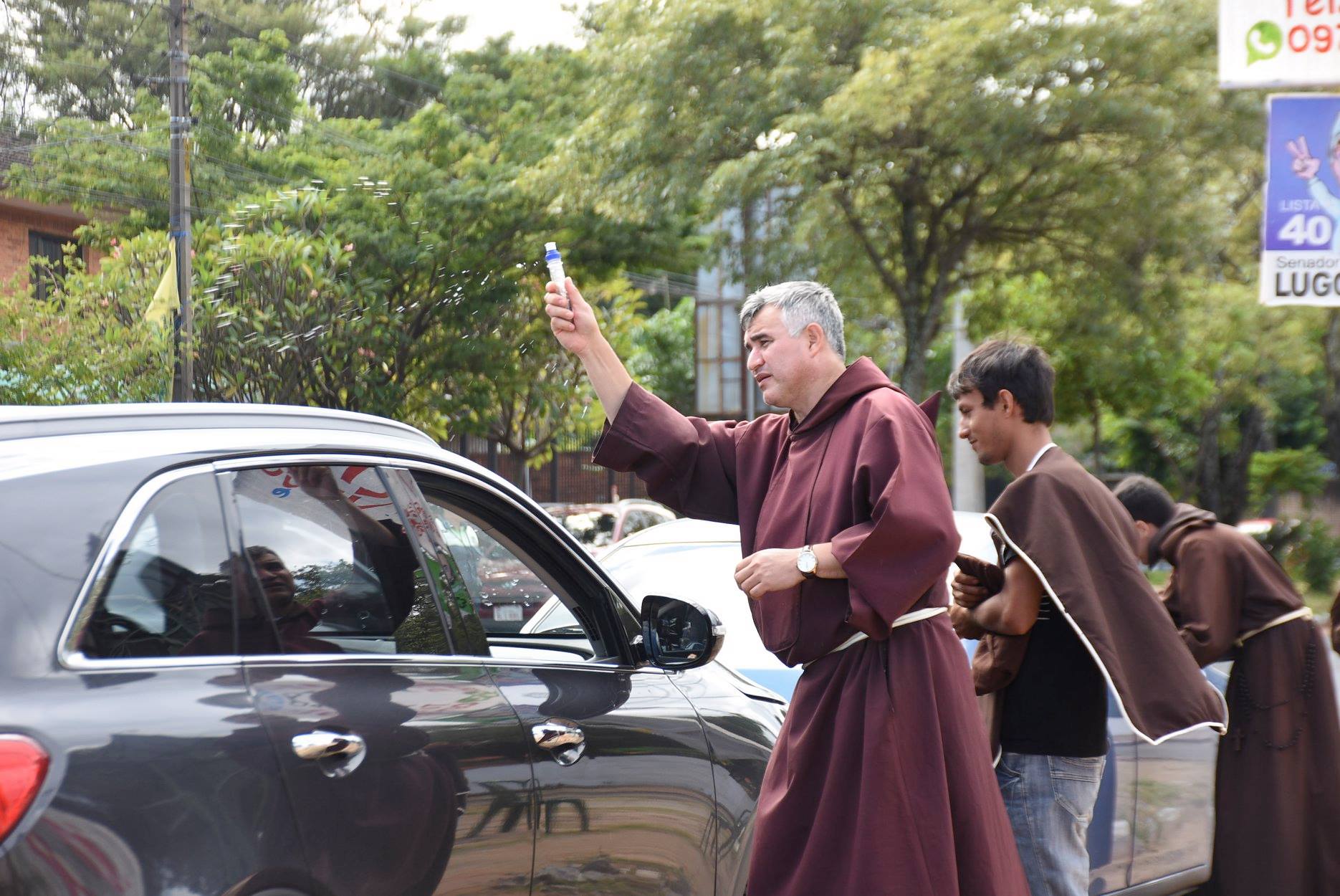 Bendición de autos. Foto: Archivo. Gentileza.