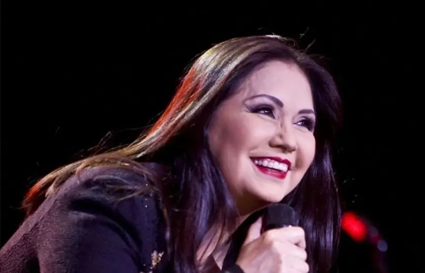 Ana Gabriel.