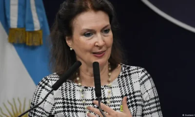 La canciller argentina, Diana Mondino. Foto: Imagen: Gustavo Garello/AP Photo/picture alliance. DW