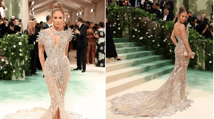 Jennifer Lopez eligió un diseño de Schiaparelli Haute Couture. Foto: Infobae.