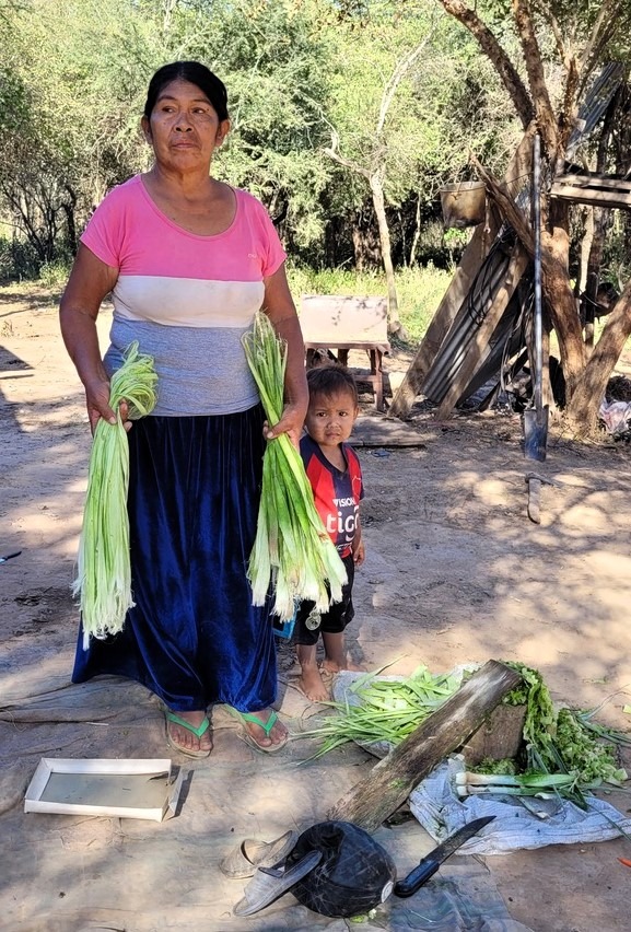 Elaboración de fibra de caraguatá. Cortesía