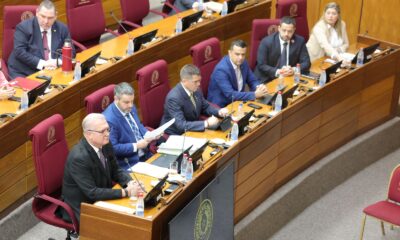 Emiliano Rolón Fernández y su equipo de agentes fiscales en el Congreso. Foto: Gentileza.