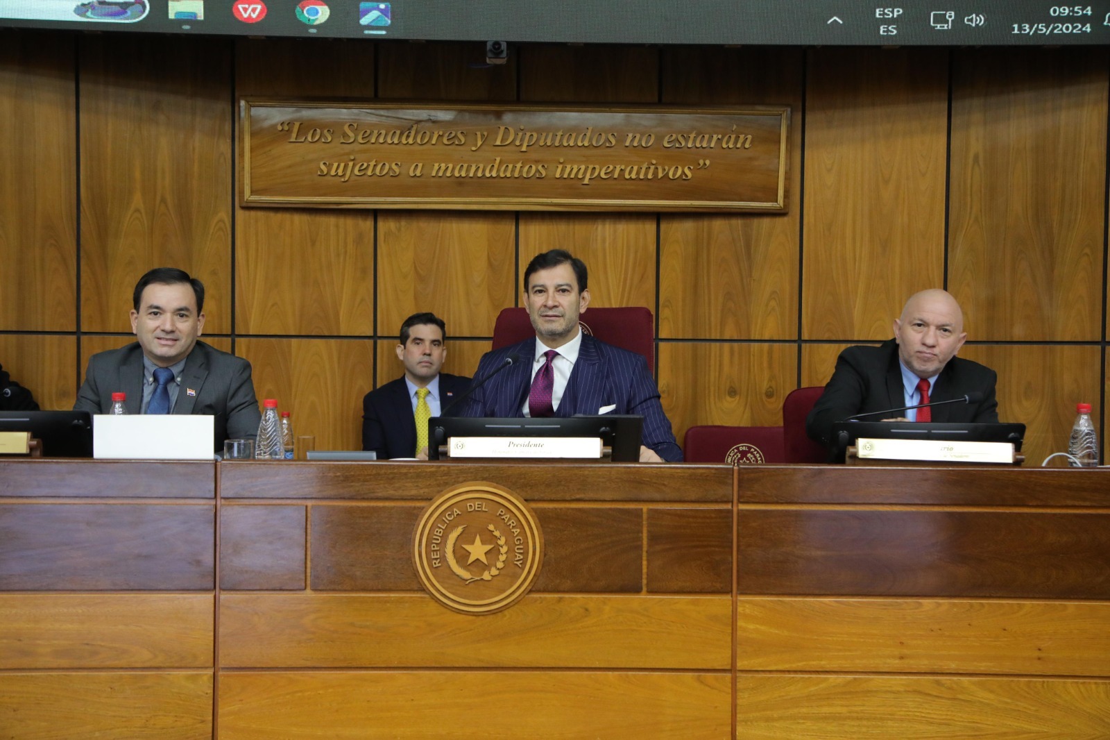 Sesión de la mesa directiva del Senado. Foto: Gentileza.