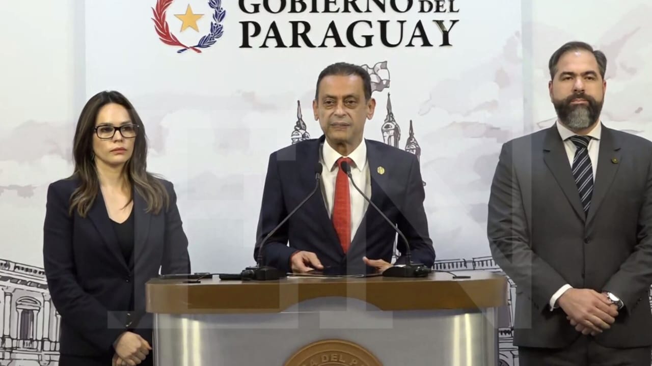 Paula Carro, Ángel Ramón Barchini y Rodrigo Nicora. Foto: El Nacional.