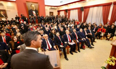 Santiago Peña, presidente de la República, prioriza al Partido Colorado antes que al pueblo para la rendición de cuentas de su gobierno. Foto: Gentileza.