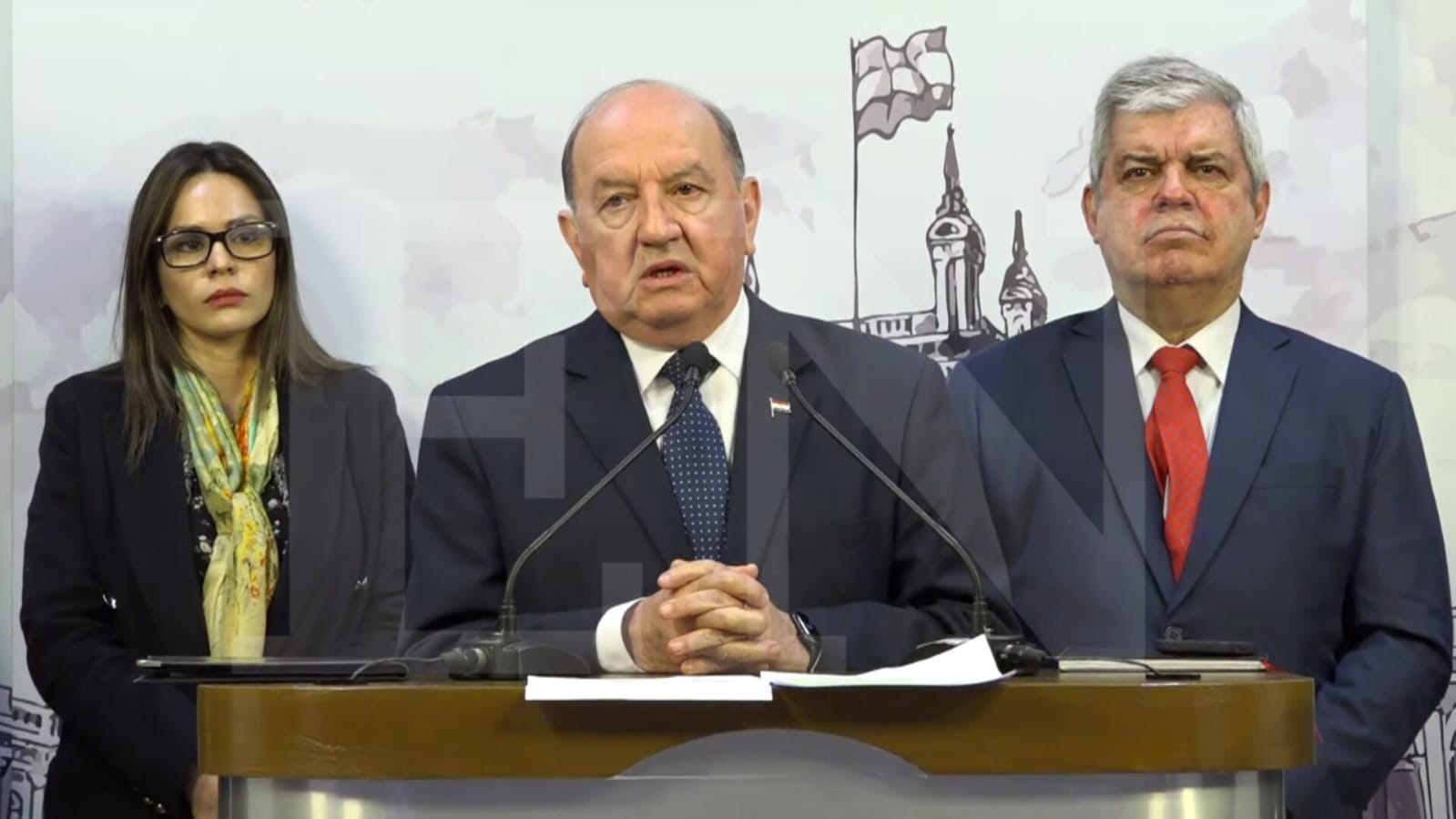 Paula Carro, Cíbar Benítez y Enrique Riera. Foto: El Nacional.