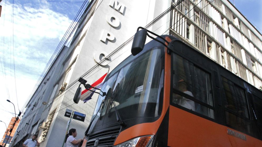 La adquisición de buses será a través de un contrato de operación en alianza público-privada con el sector transportista. Foto: Referencia.