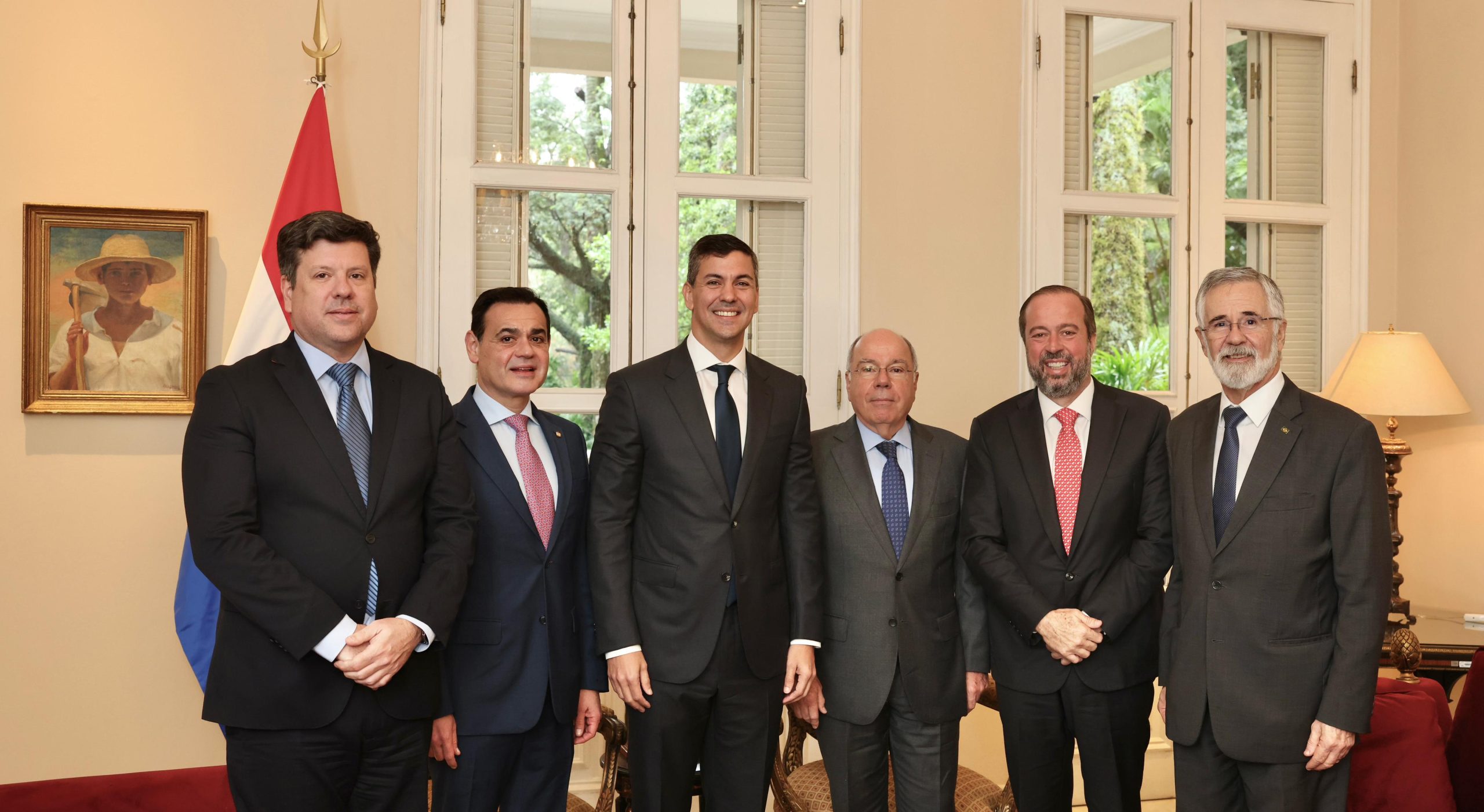 El presidente de la República, con autoridades de Brasil. Foto: Gentileza.