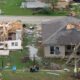 Un amplio rastro de destrucción dejó un tornado este domingo en Texas, Oklahoma y Arkansas. Foto: DW.