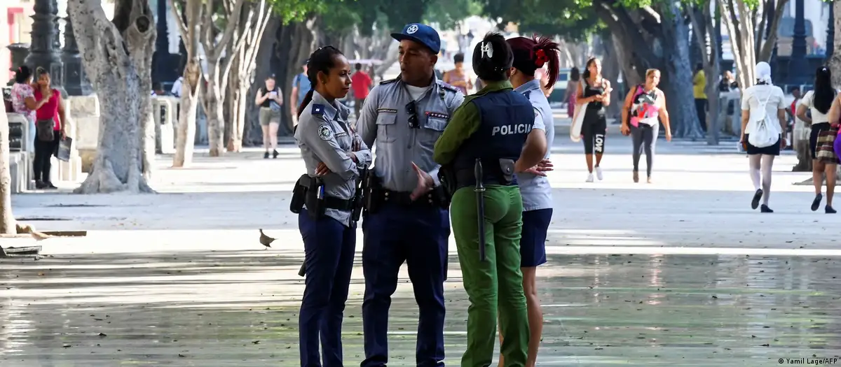 Policía de Cuba. Foto:Imagen: Yamil Lage/AFP