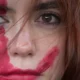 Una mujer en una protesta contra las violencias contra las mujeres en Roma.Imagen: Luca Bruno/AP Photo/picture alliance