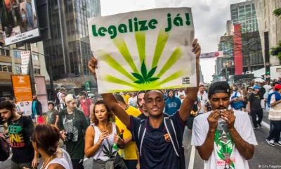 Protesta en Brasil a favor de la legalización de la marihuana. Foto: DW.