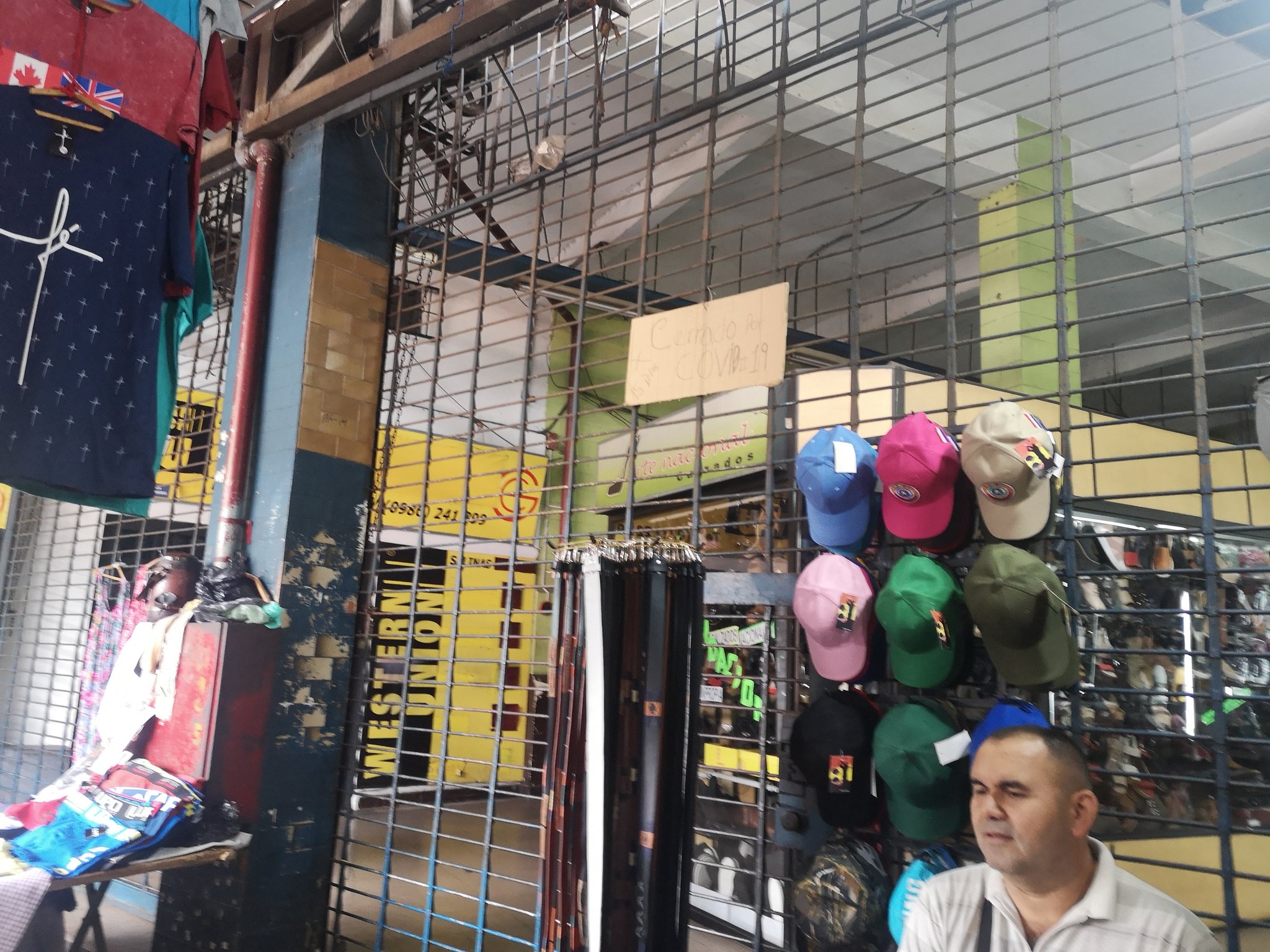 Galería Bonanza - Mercado 4. Foto: @angelicagesama