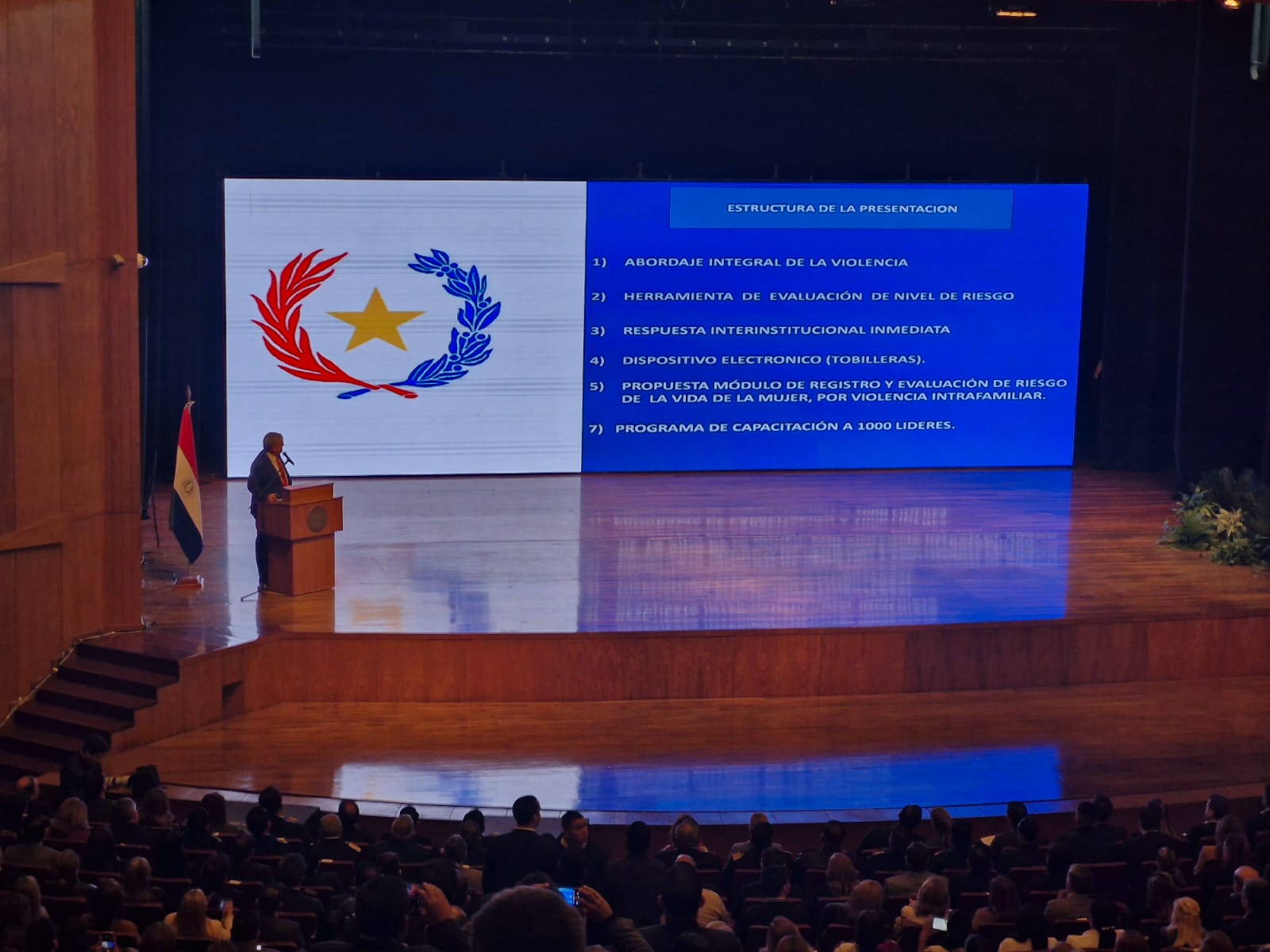 Presentación de la Estrategia Integral para la Protección de la Familia. Foto: Presidencia.