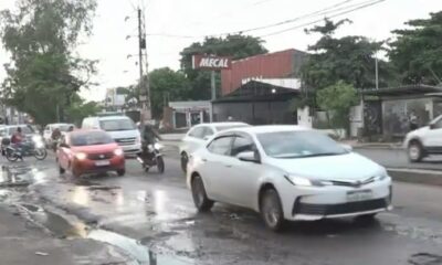 Zona de baches sobre Mcal. López. Foto: Captura.