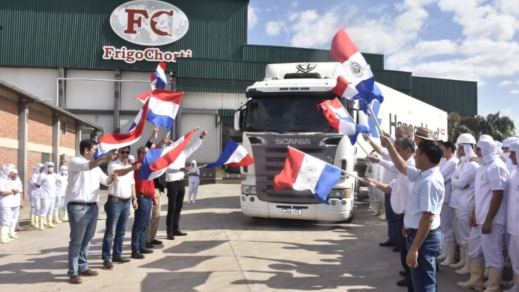 Primer cargamento de carne paraguaya que partió a Canadá. Foto: Senacsa.