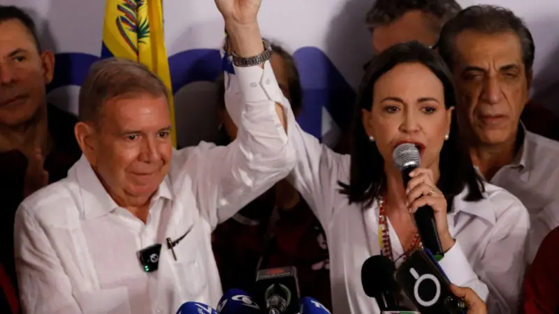 Edmundo González y María Corina Machado. Foto: BBC.