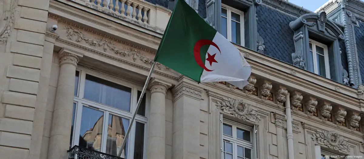 Embajada de Argelia en París, Francia. Imagen: JOEL SAGET/AFP/Getty Images