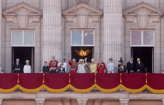 El balcón que abrirá sus puertas en el Palacio de Buckingham REUTERS/Hollie Adams/File Photo