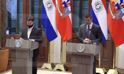 Gabriel Boric y Santiago Peña en el Palacio de Gobierno. Foto: El Nacional.