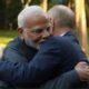 El abrazo entre Narendra Modi y Vladimir Putin (Sputnik/Gavriil Grigorov/Pool via Reuters).