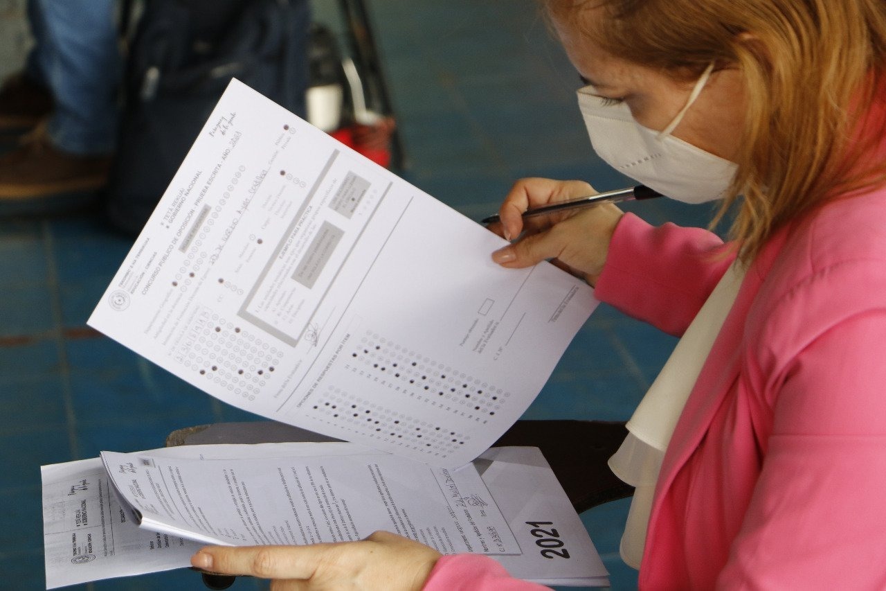 Examen de docentes. Foto: Archivo.MEC