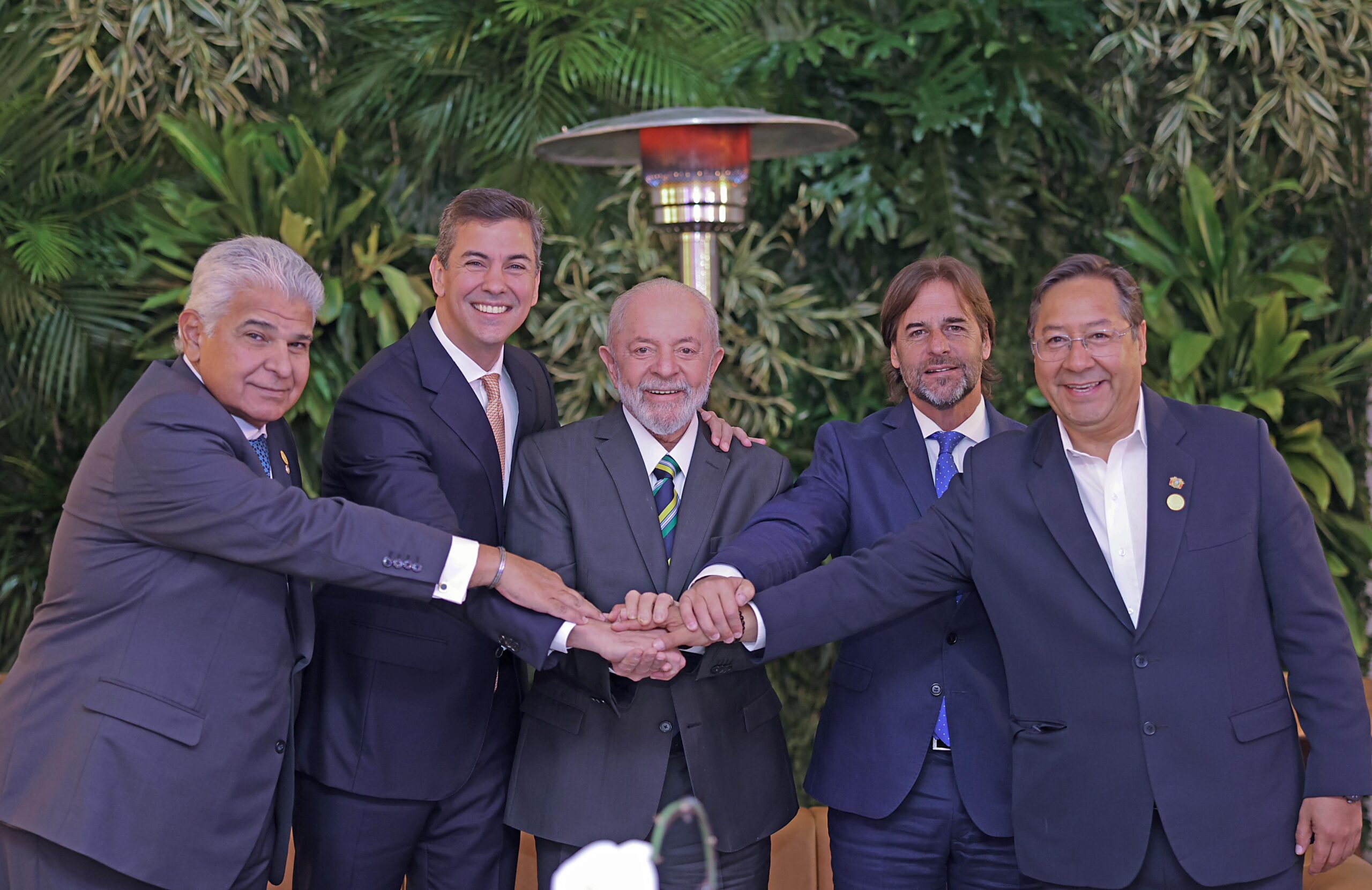 José Raúl Mulino, Santiago Peña, Lula da Silva, Luis Lacalle Pou y Luis Arce en la Cumbre del Mercosur 2024. Foto: Gentileza.