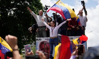 La líder opositora de Venezuela, María Corina Machado, encabeza la protesta en rechazo a los resultados oficiales de las elecciones. Foto: DW.